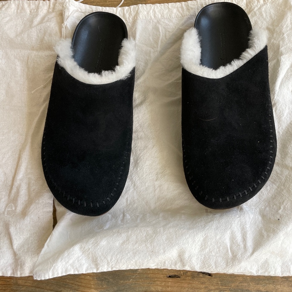 NWOT Jenni Kayne Shearling lined Moc clog size 38